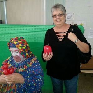 Meet your Posher, Donna